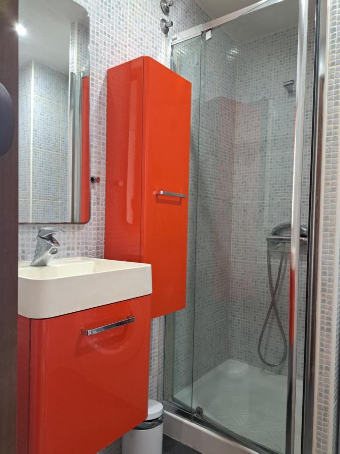 Estudio En Primera Linea De Mar Empuriabrava Exterior photo